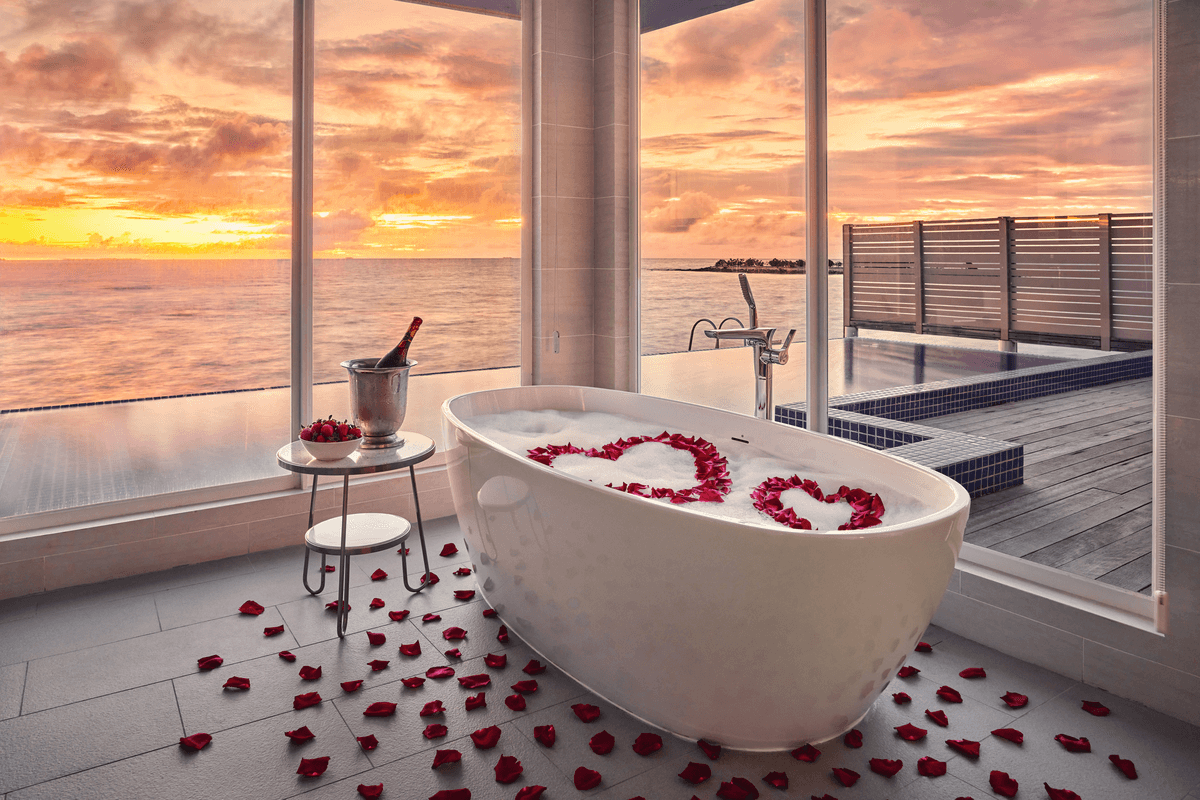 Kandima - Romantic Bathtub Setup - Medium.png