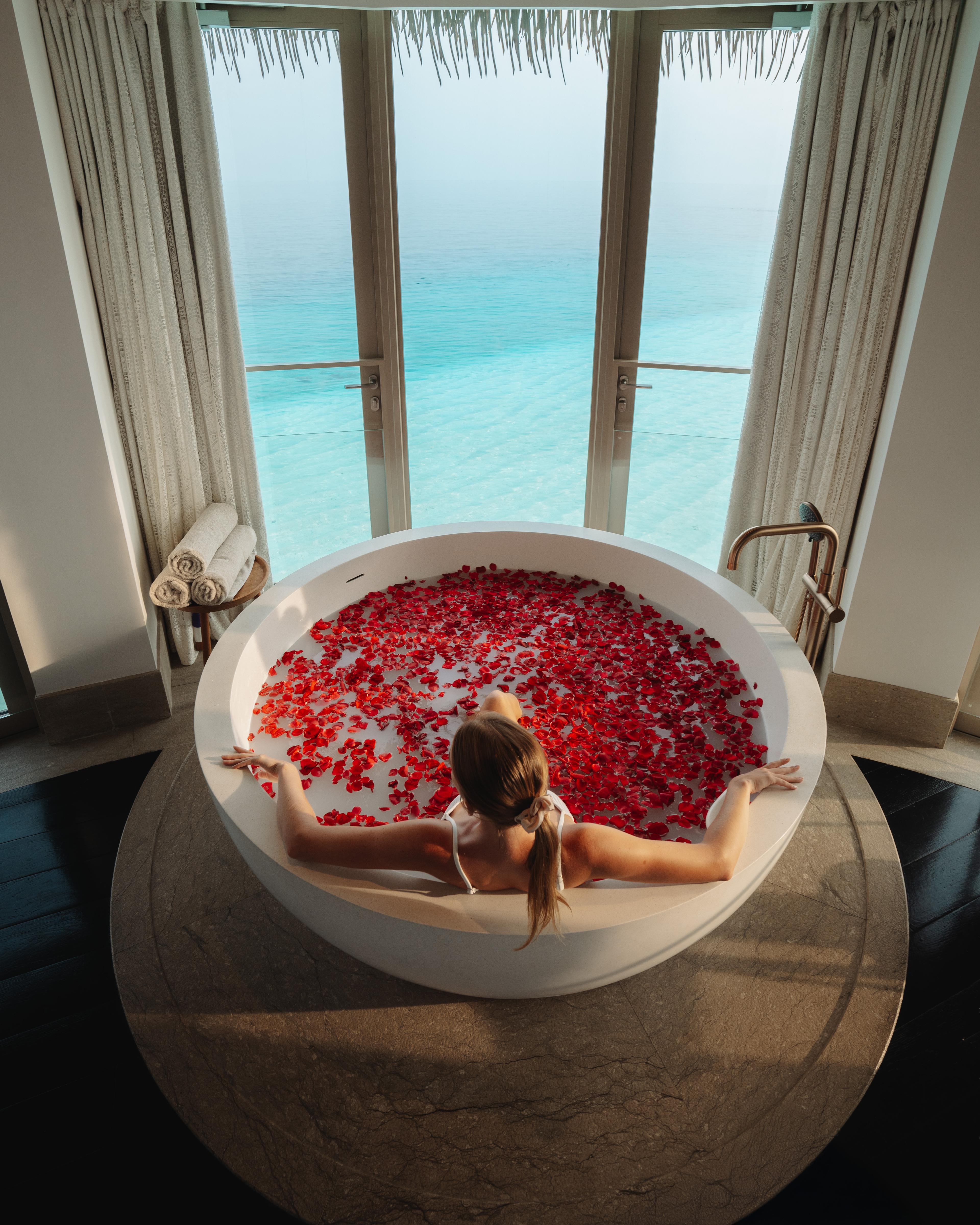 Avi Spa.jpg