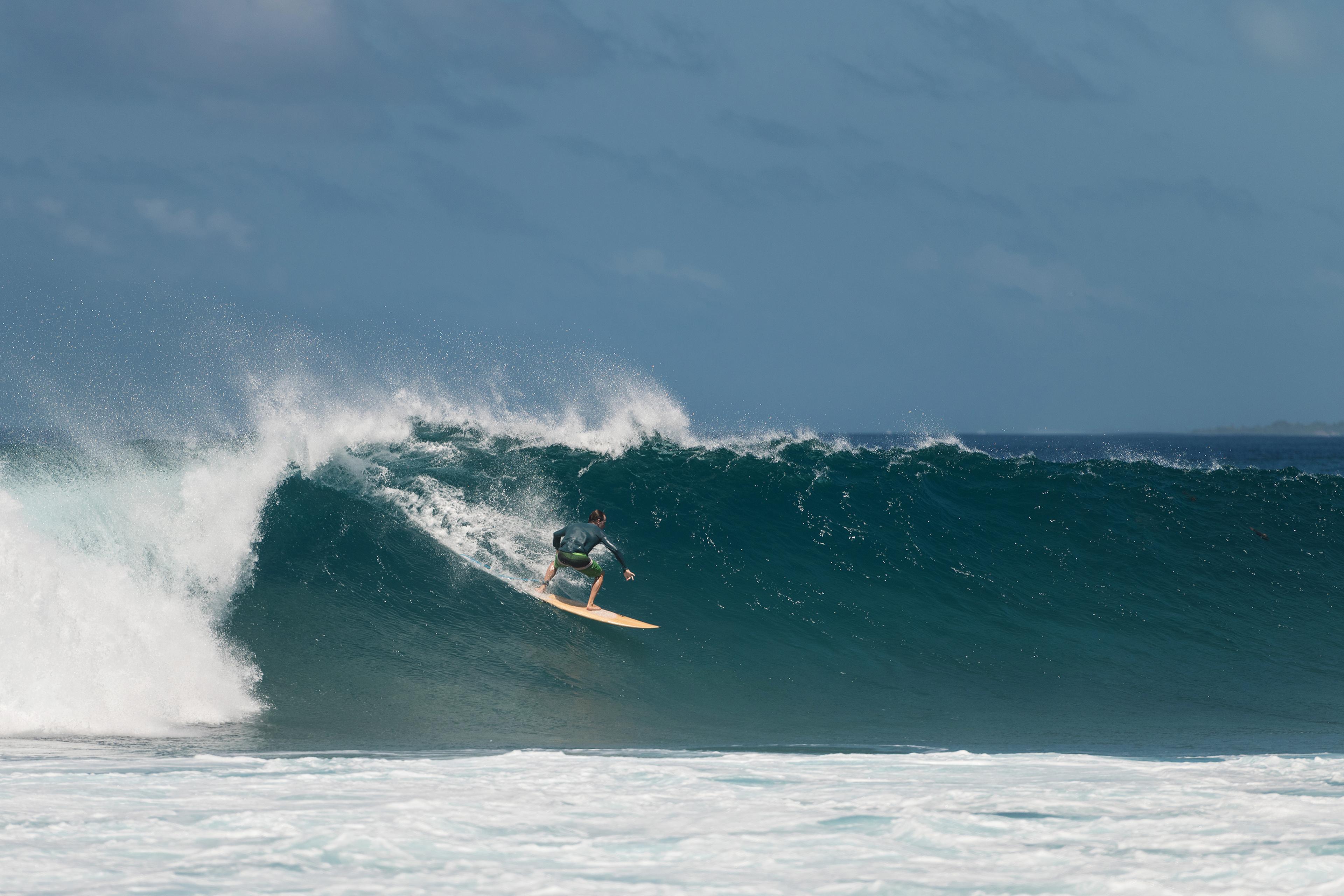 Kuda Villingili Surfing (1).jpg