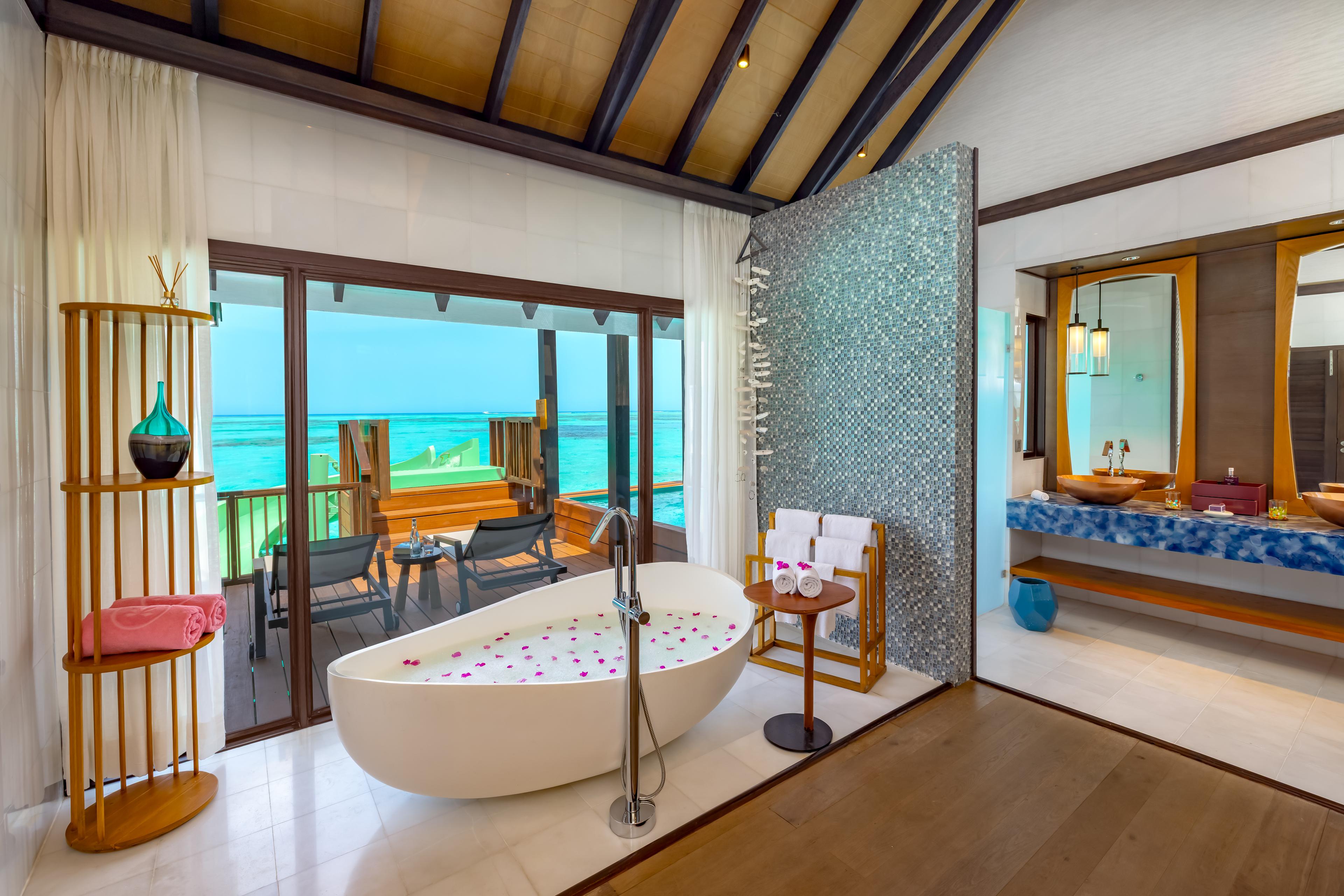 OZEN LIFE MAADHOO - Wind Villa Jacuzzi & Slide - Bathroom.jpg