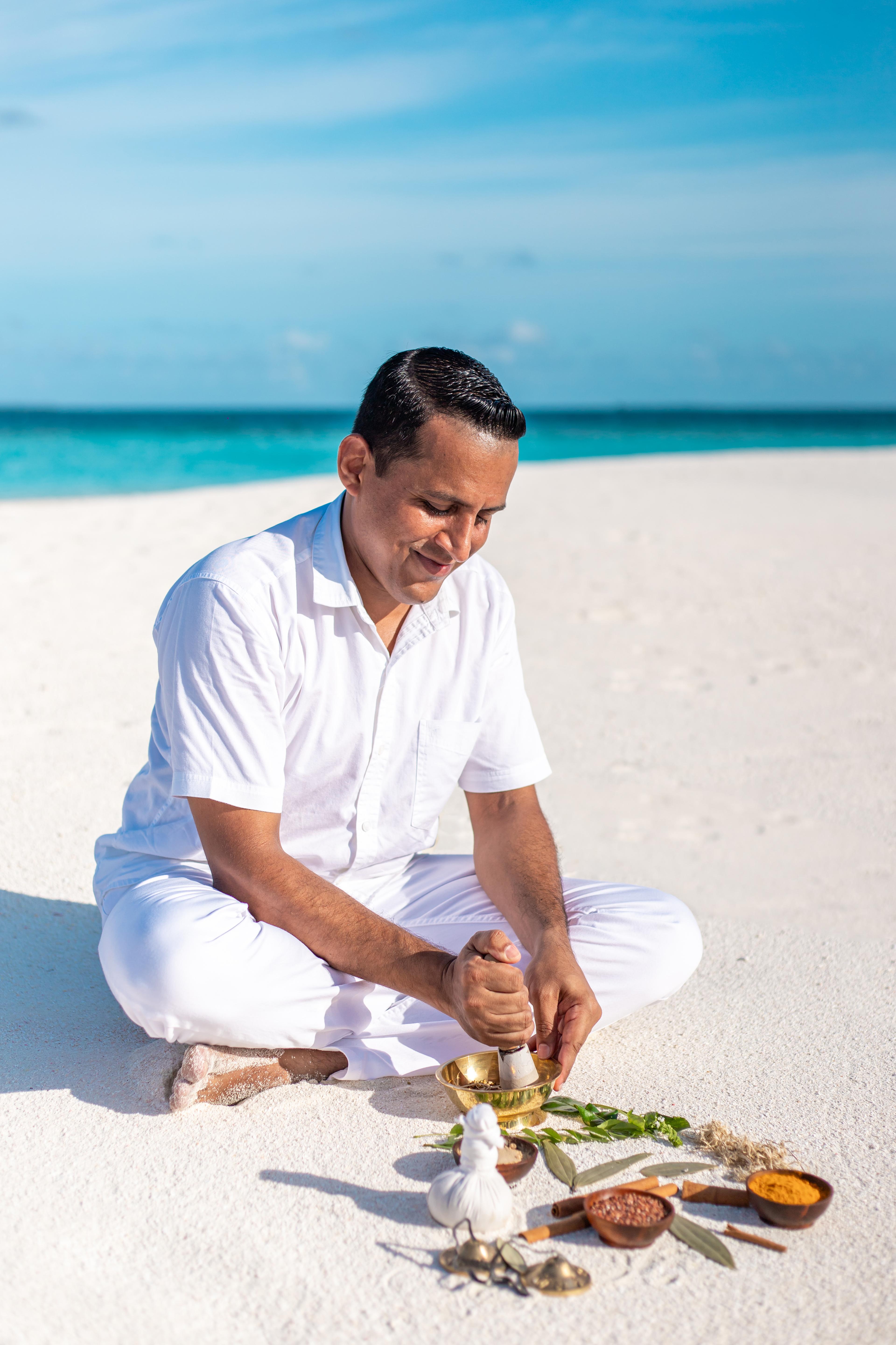 Sharath Ram - Anantara Kihavah 2.jpg