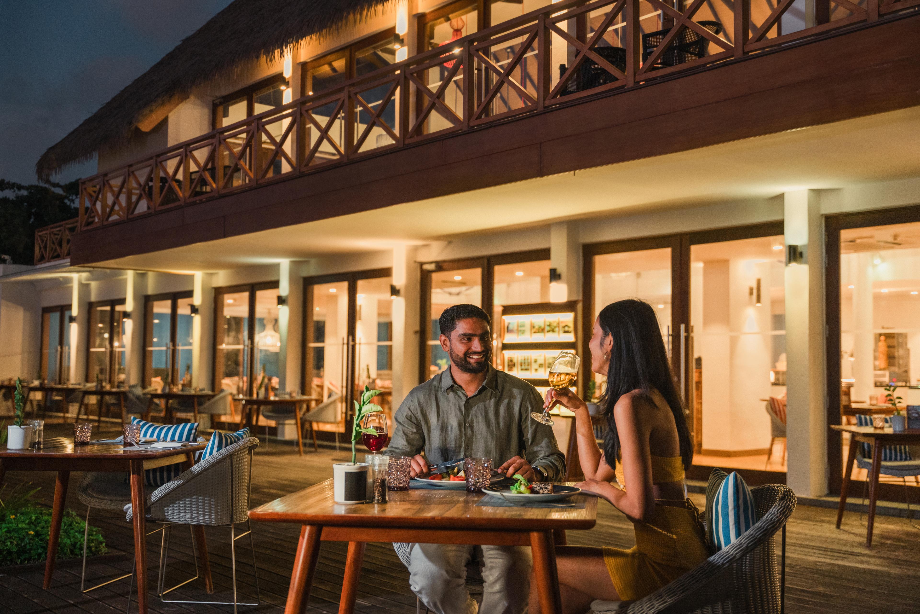 01. Mercure Maldives Kooddoo - Alita Dining.jpg