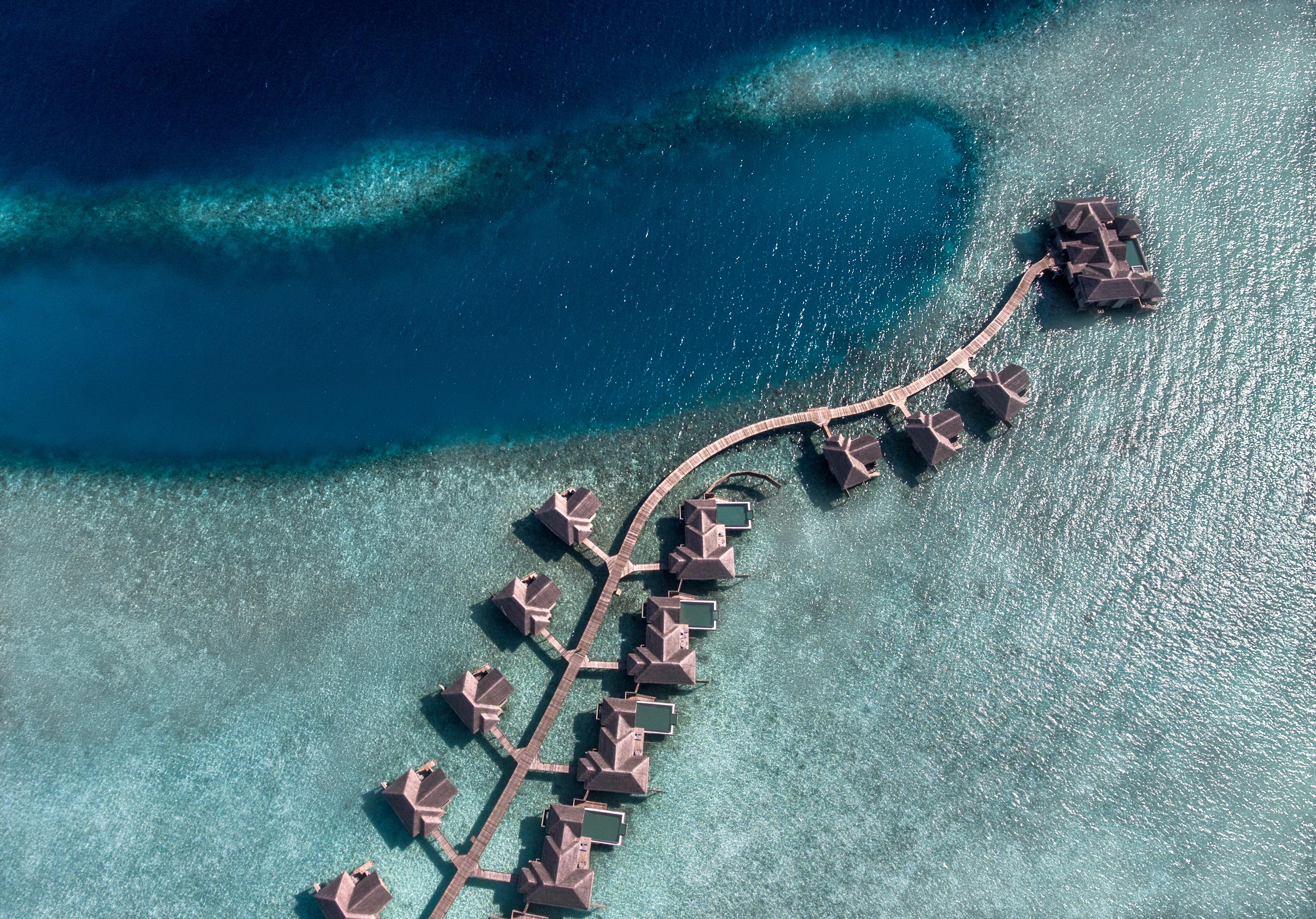 Vakkaru Villas and Blue Hole.jpg