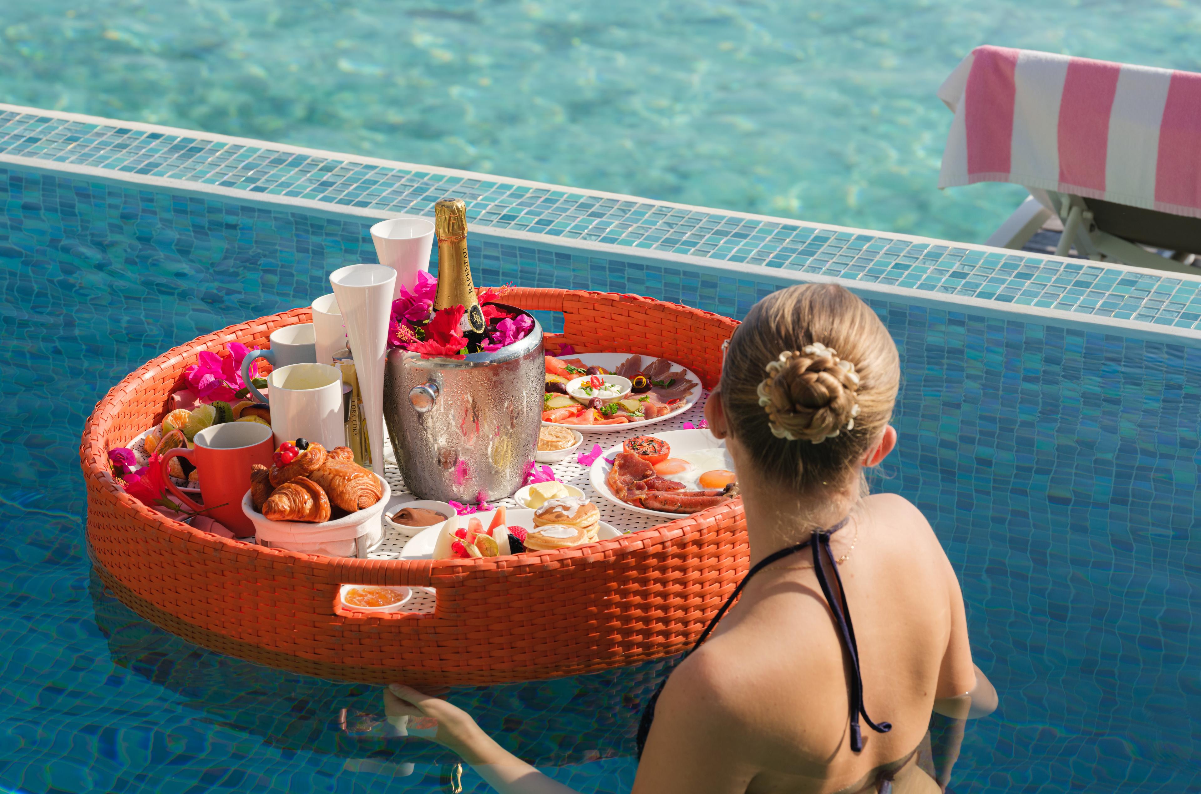 CCM - Floating Breakfast1.jpg
