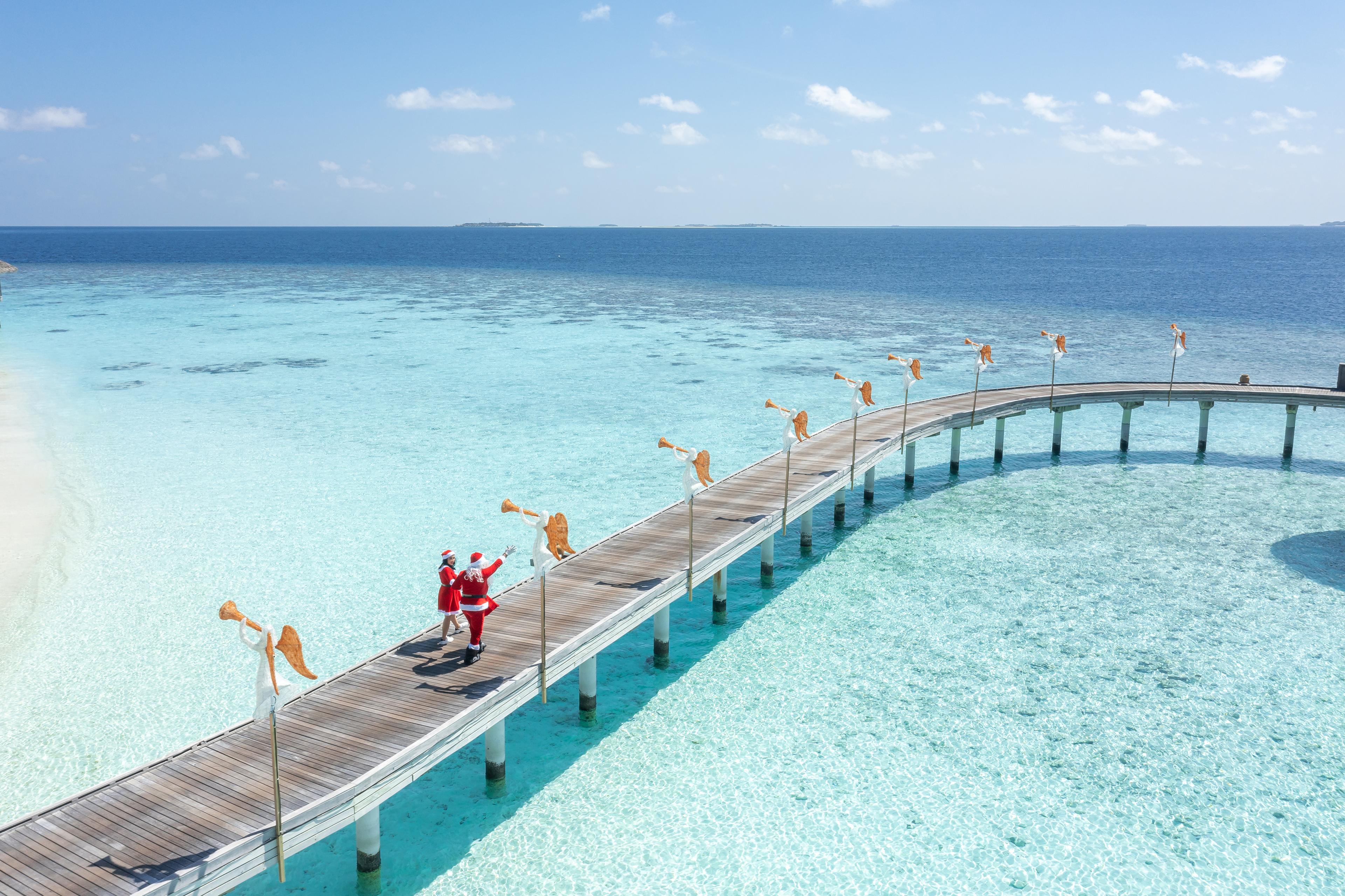 Anantara Kihavah - Festive 11.jpg