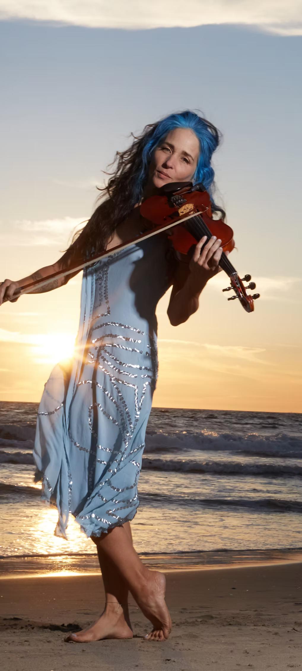 Jessie Greene - Foo Fighters - Violinist.avif