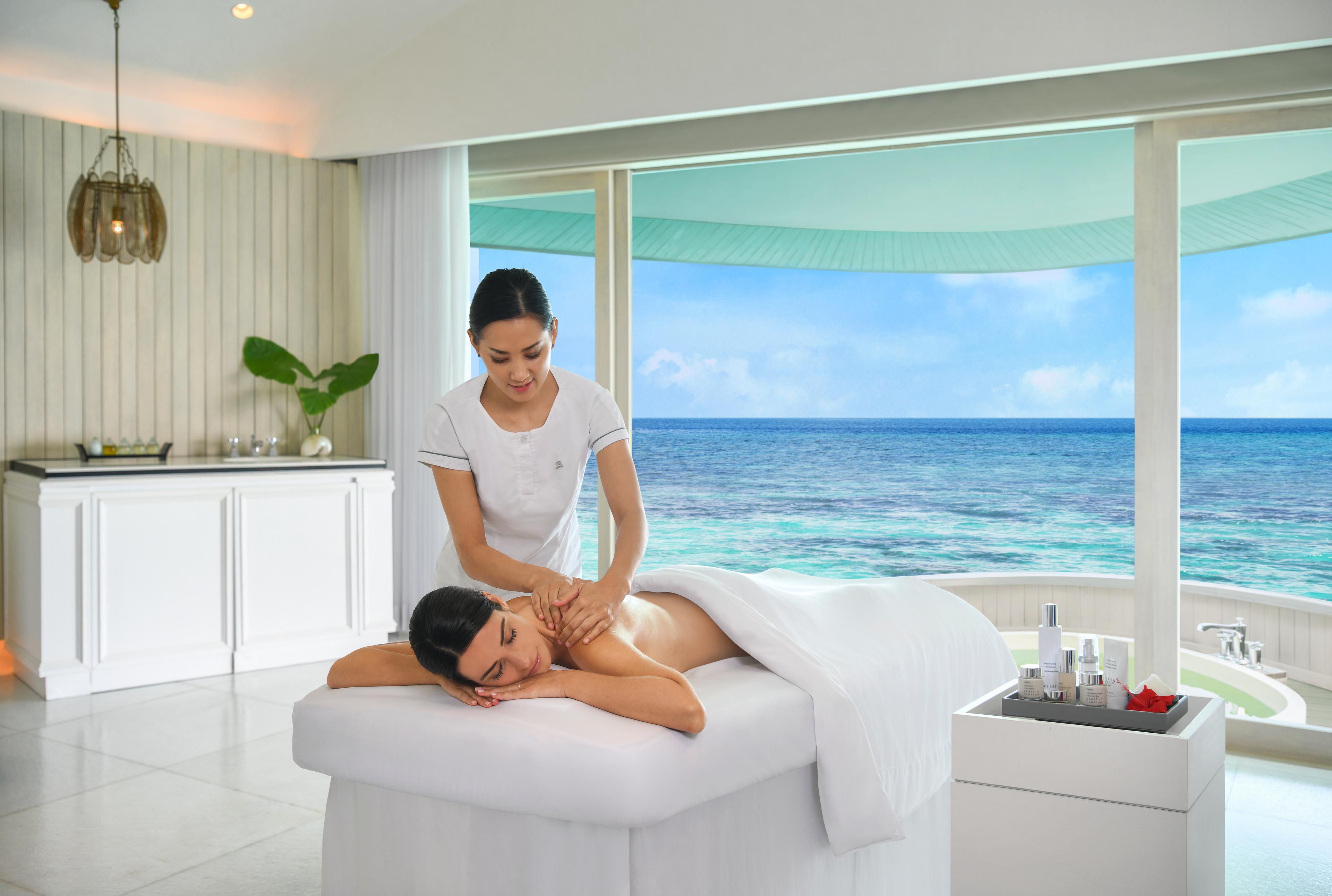 STR_MLEXR_EXP_Caviar_Journey_at_Iridium_Spa.jpg