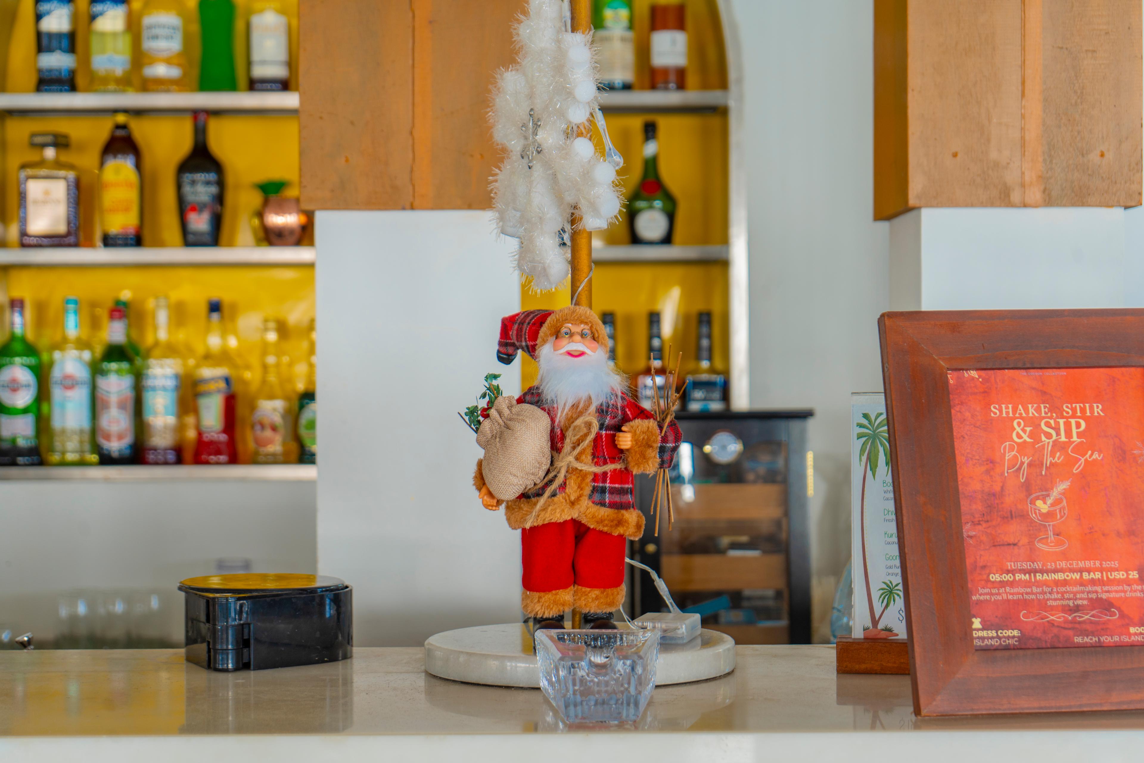 Joy Island Maldives _ Rainbow Bar Decor (3).jpg