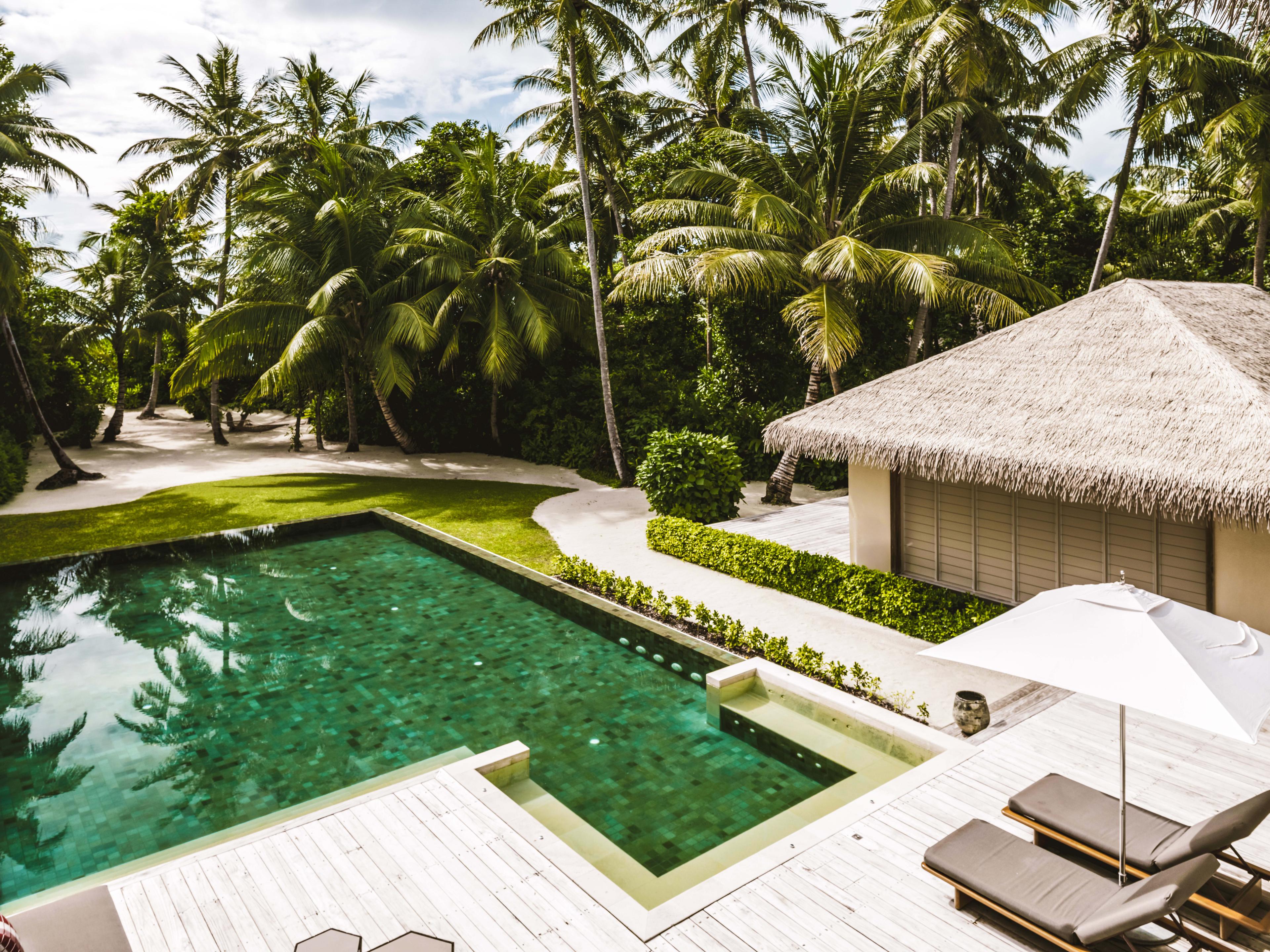 4. Inter Continental Maldives (1).jpg