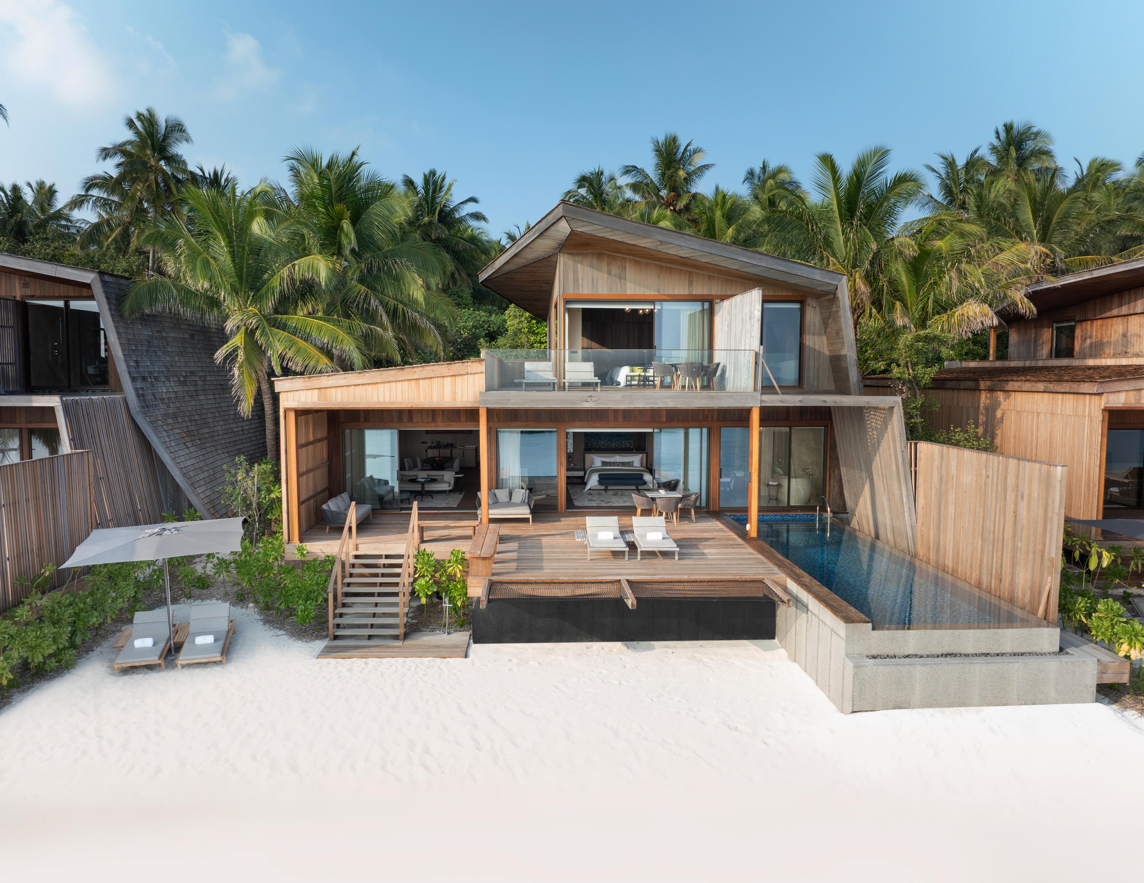 STR_MLEXR_Two_Bedroom_Ocean_Villa_With_Pool_Exterior.jpg