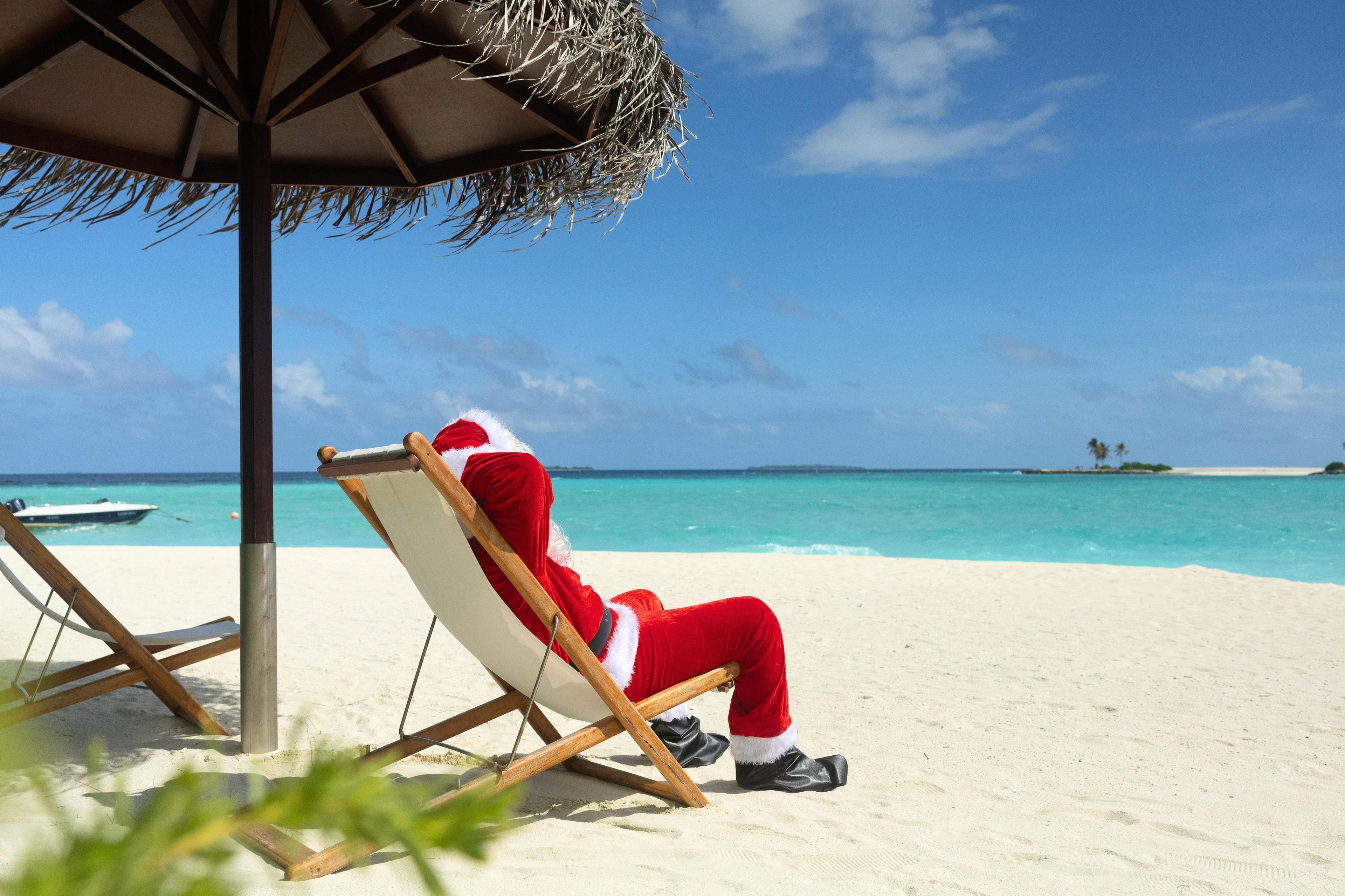 Santa Claus Chill Time 02.jpg