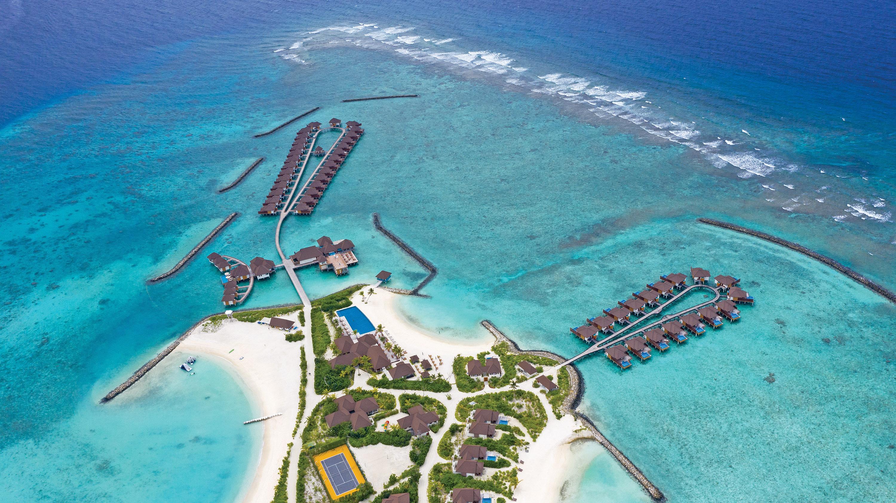 VARU BY ATMOSPHERE  - ISLAND CROP 04.jpg
