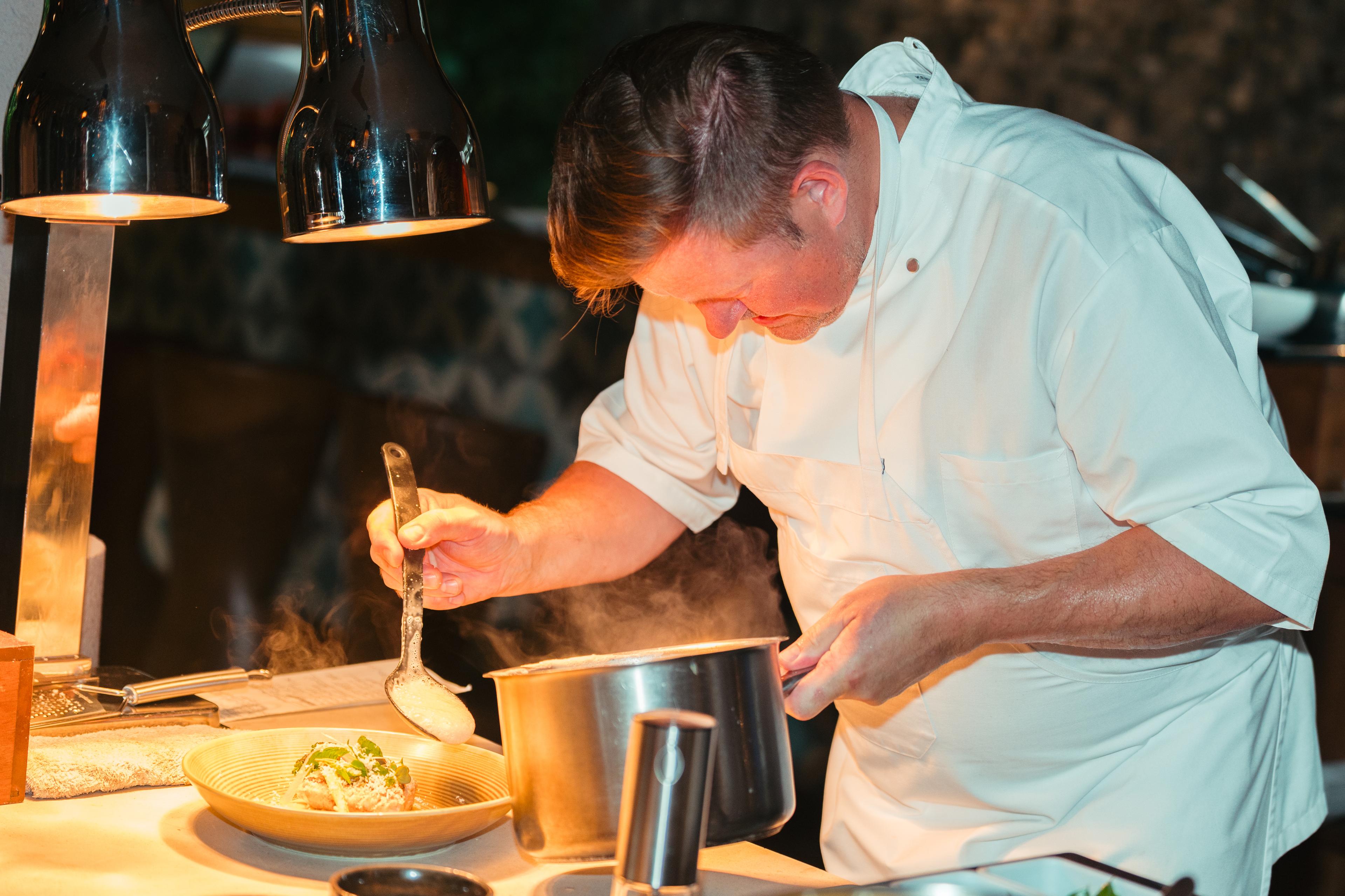 Vakkaru Maldives - Chef Jesper Koch - Plating 02.jpg