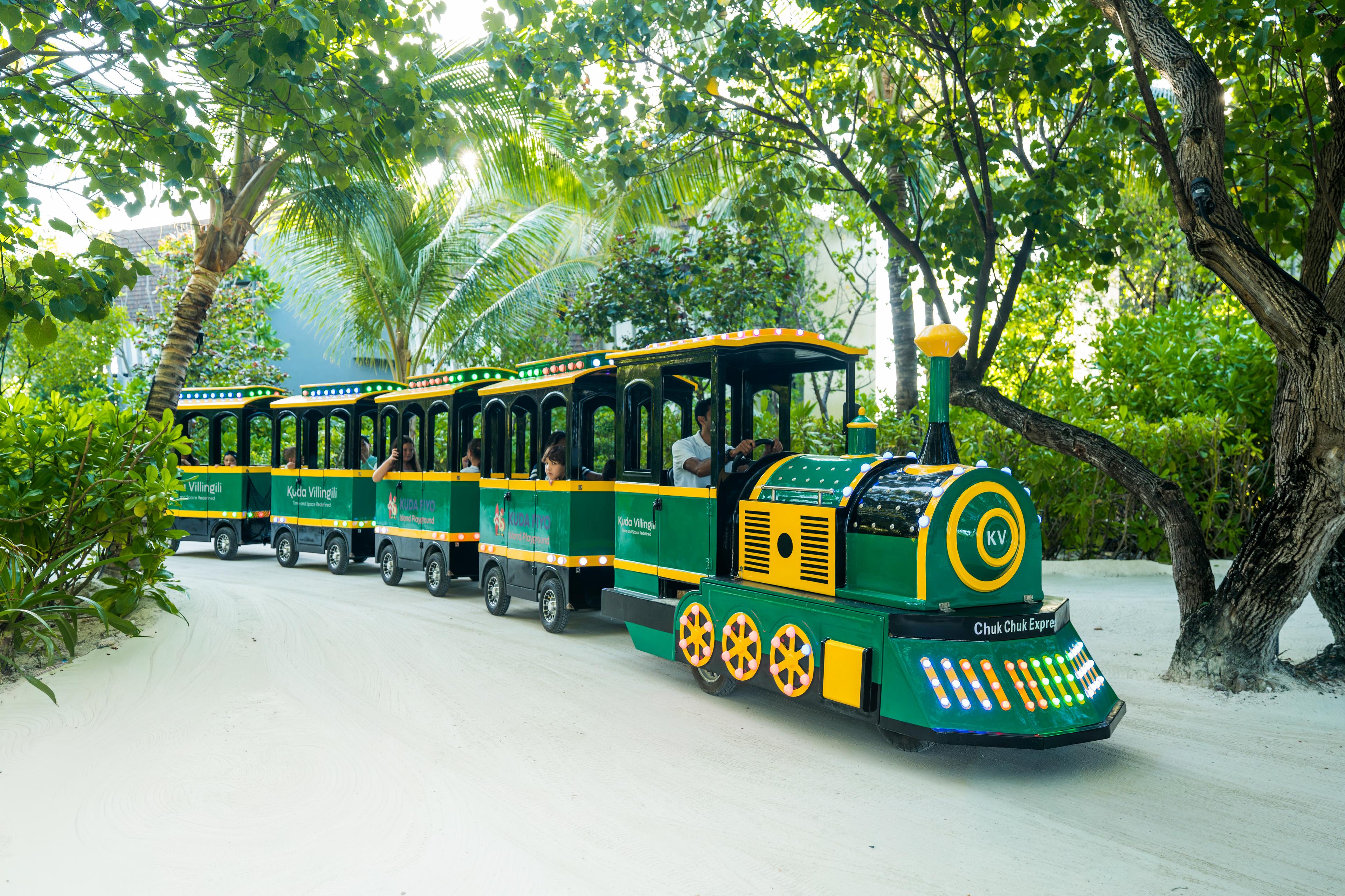 3-Chuk Chuk_Island Train.jpg