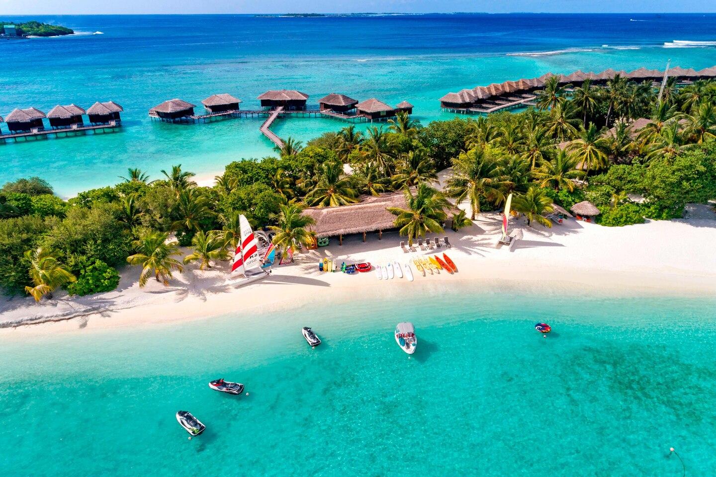 Sheraton Maldives Full Moon Resort & Spa_aerial view.jpg