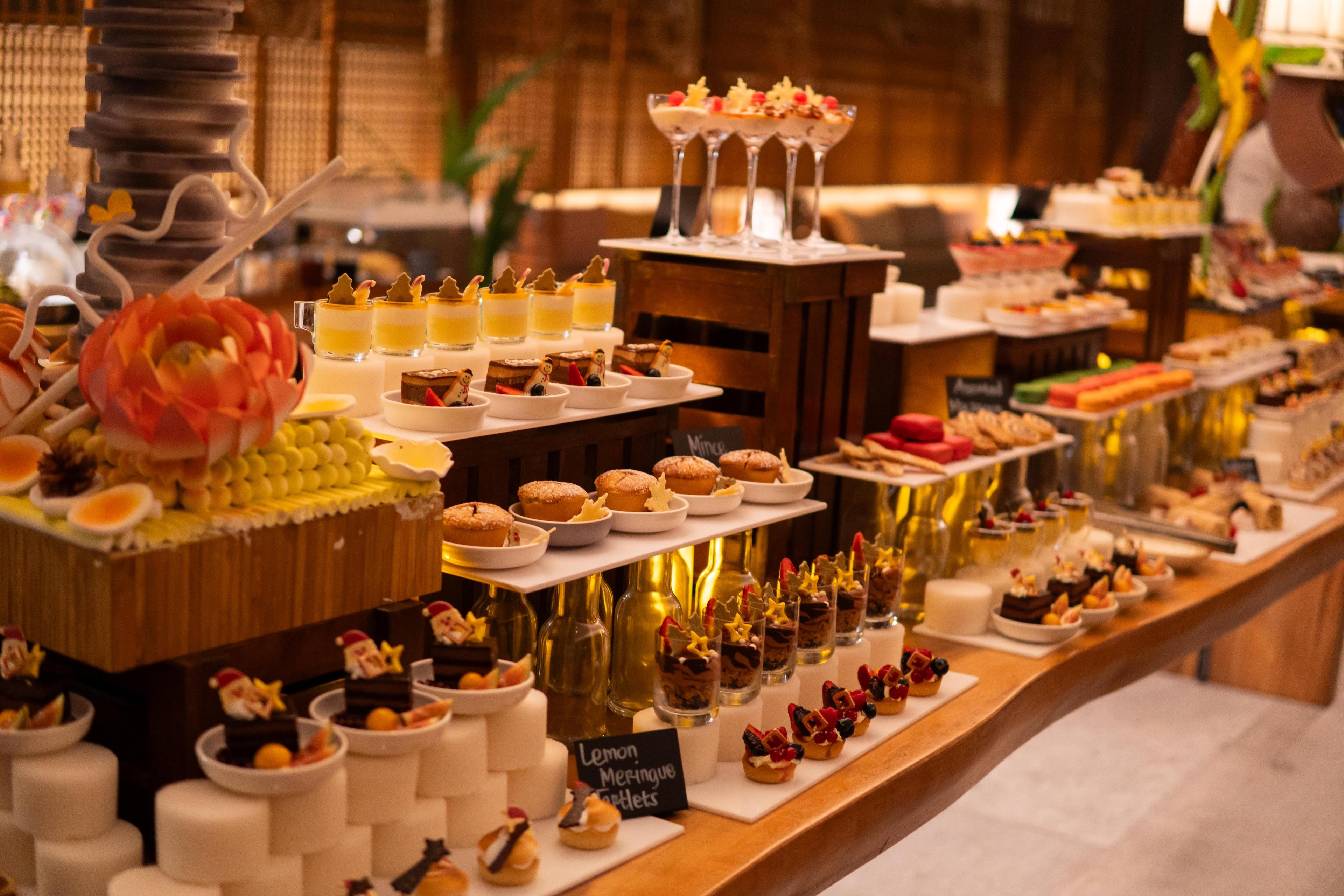 Christmas-Dinner-Dessert-Buffet.jpg