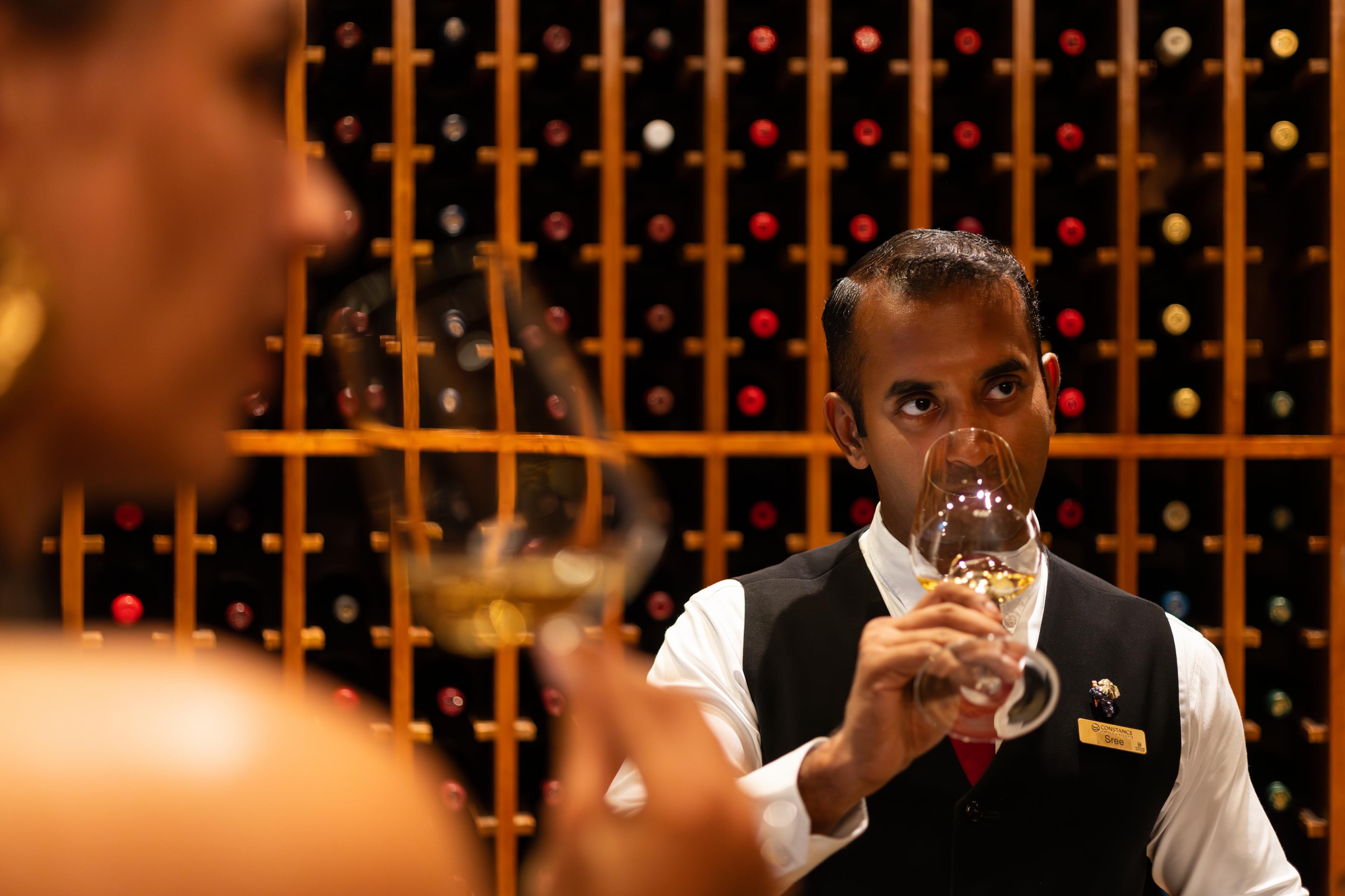 Halaveli-Maldives-CC-2024-Wine-Cellar-02_HD.jpg