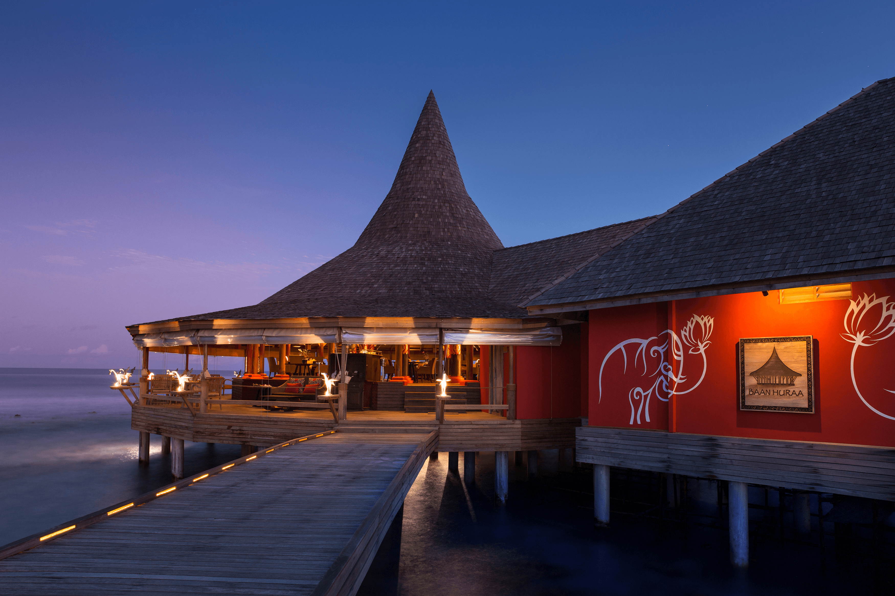 Anantara_Veli_Maldives_Resort_Property_Amenity_Restaurant_Baan_Huraa_Entrance.png