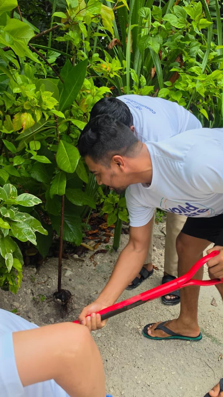 Alila Kothaifaru Maldives_World Environment Day Tree Planting Activity_3.jpeg