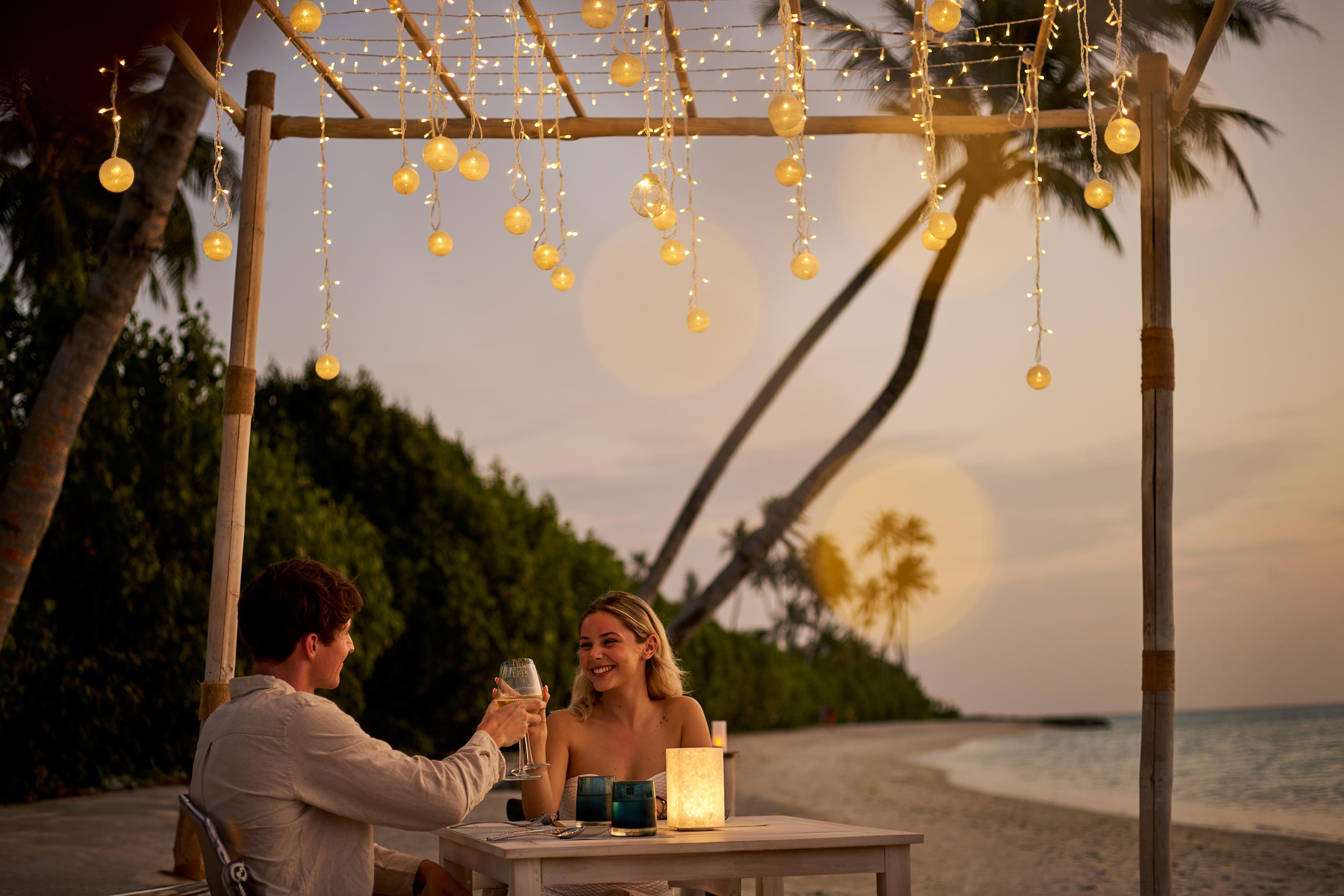 SS_OL_RI_Romantic_Dinner_005.jpg.jpeg