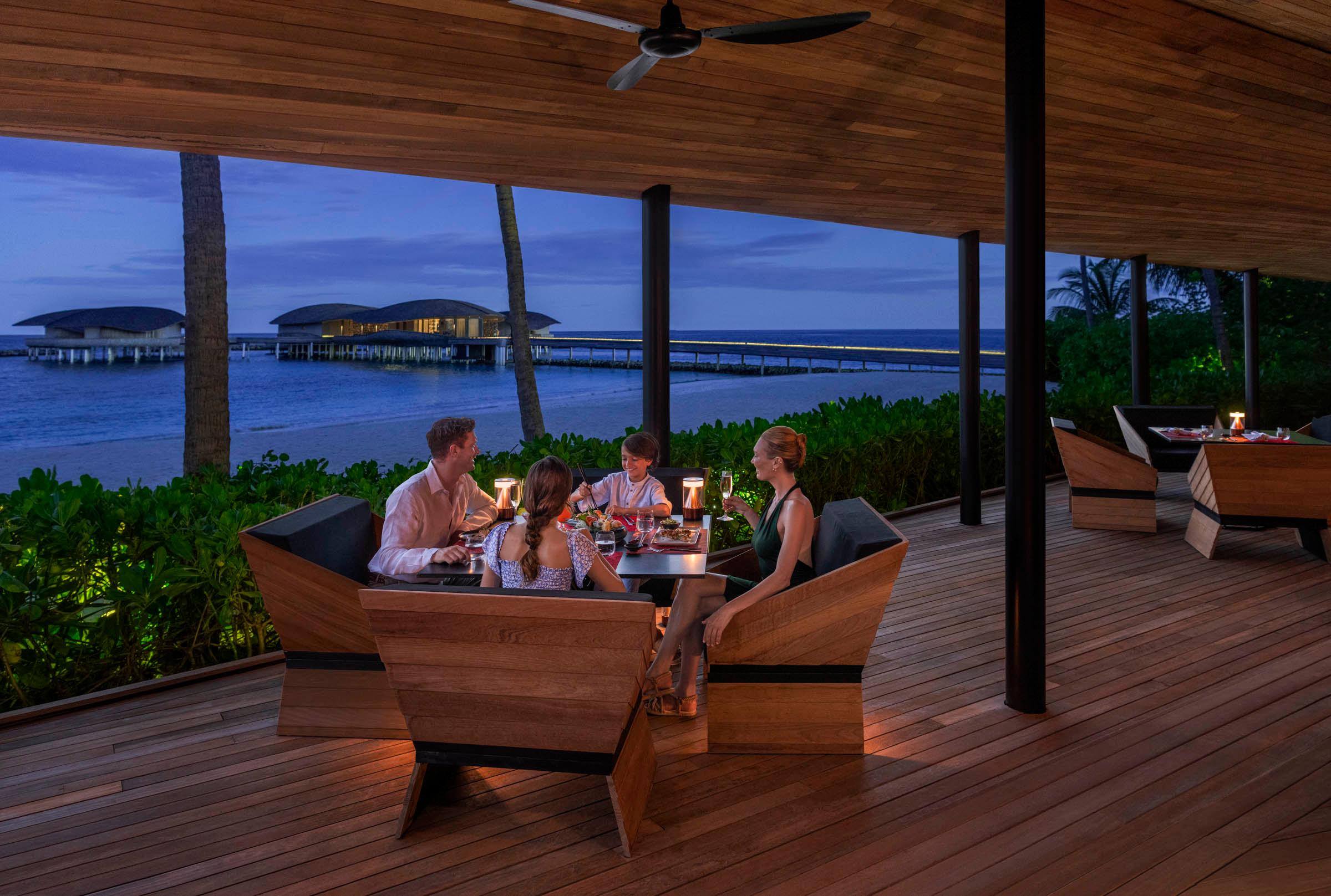 The St. Regis Maldives - Dinner at Orientale - Caucasian Family_01.jpg