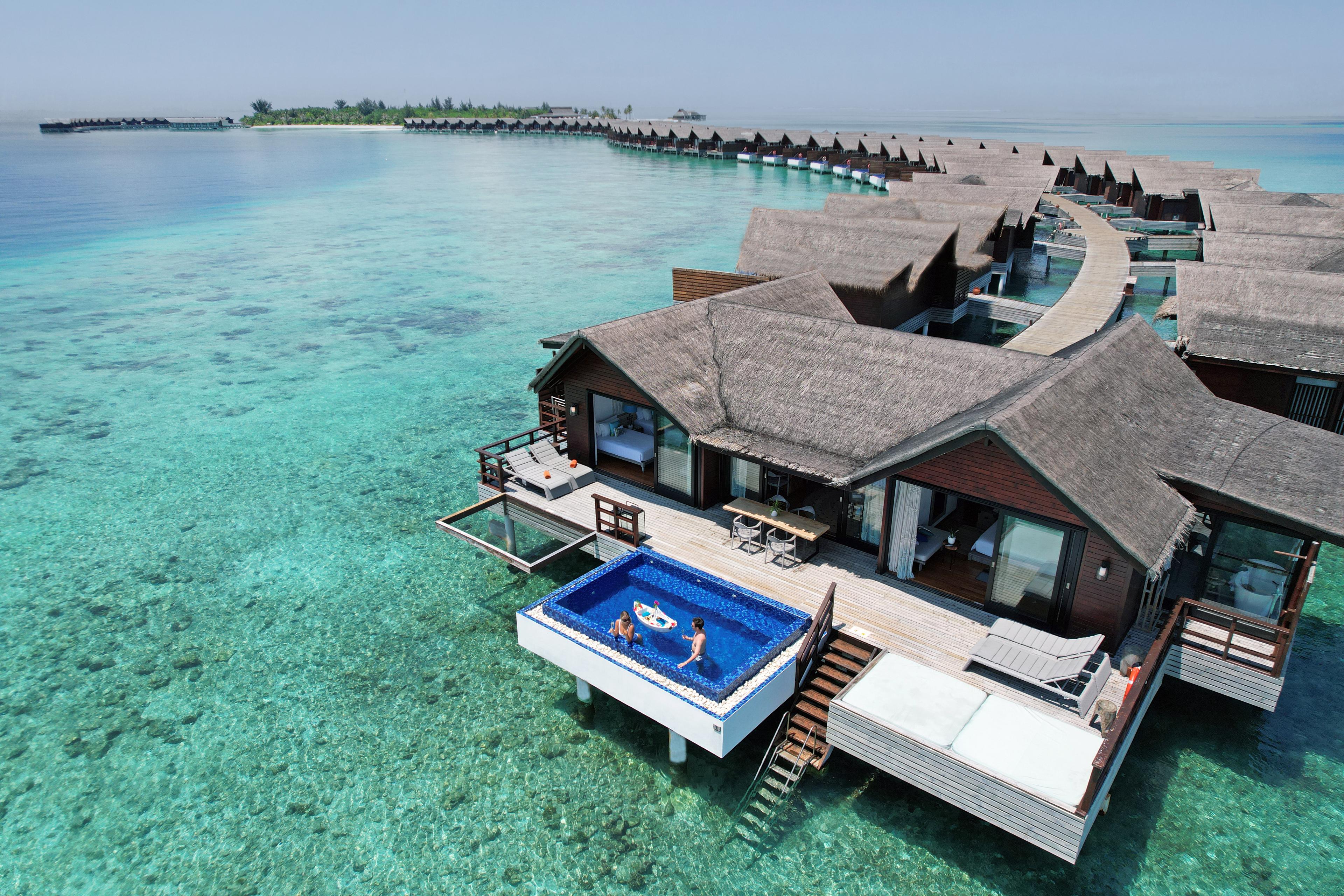 00 GPKD_DRN_Island_OverWaterVillas_AerialView-Hero.jpg