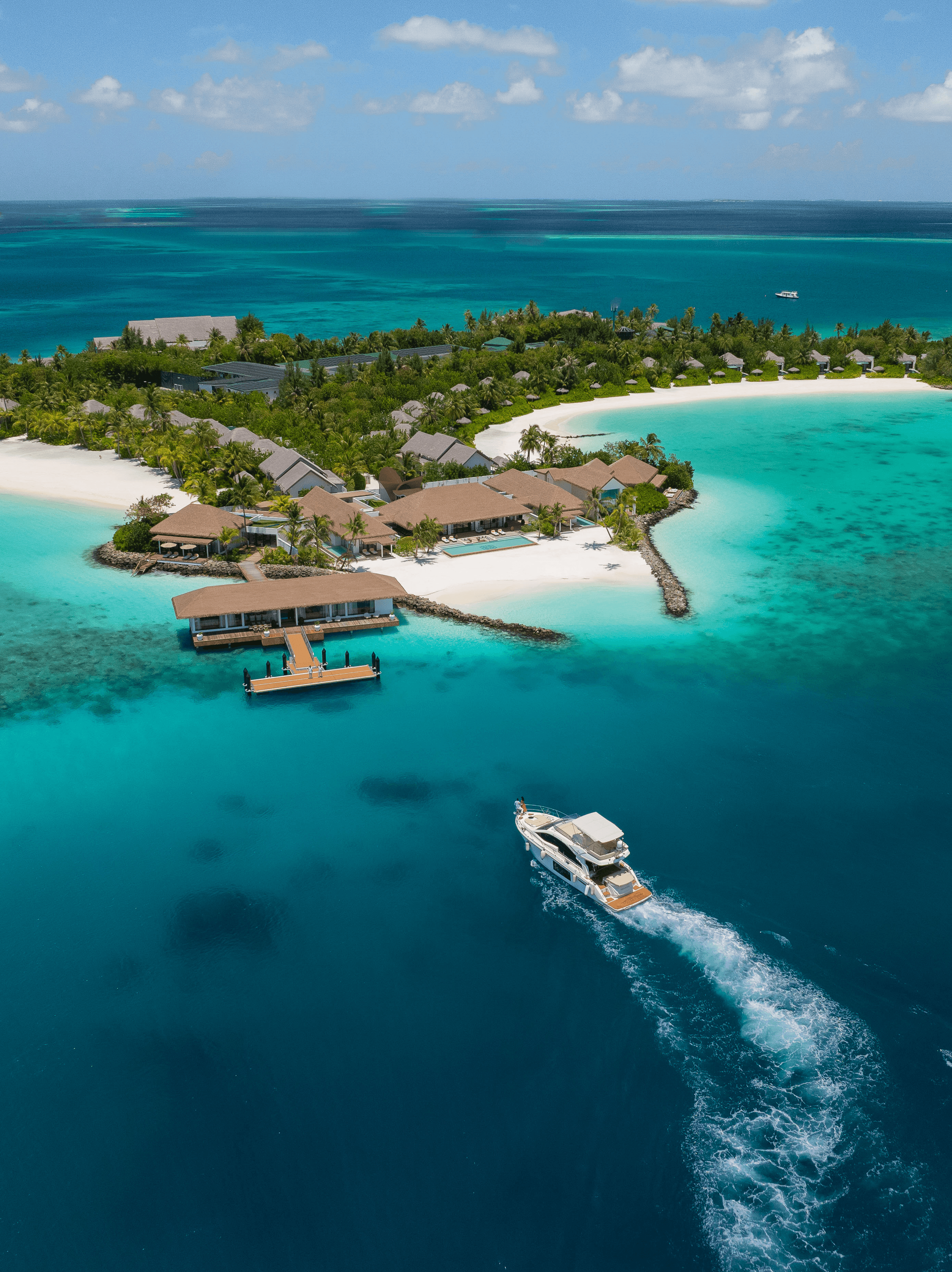 2_Hilton_Residence_Aerial Portrait.png