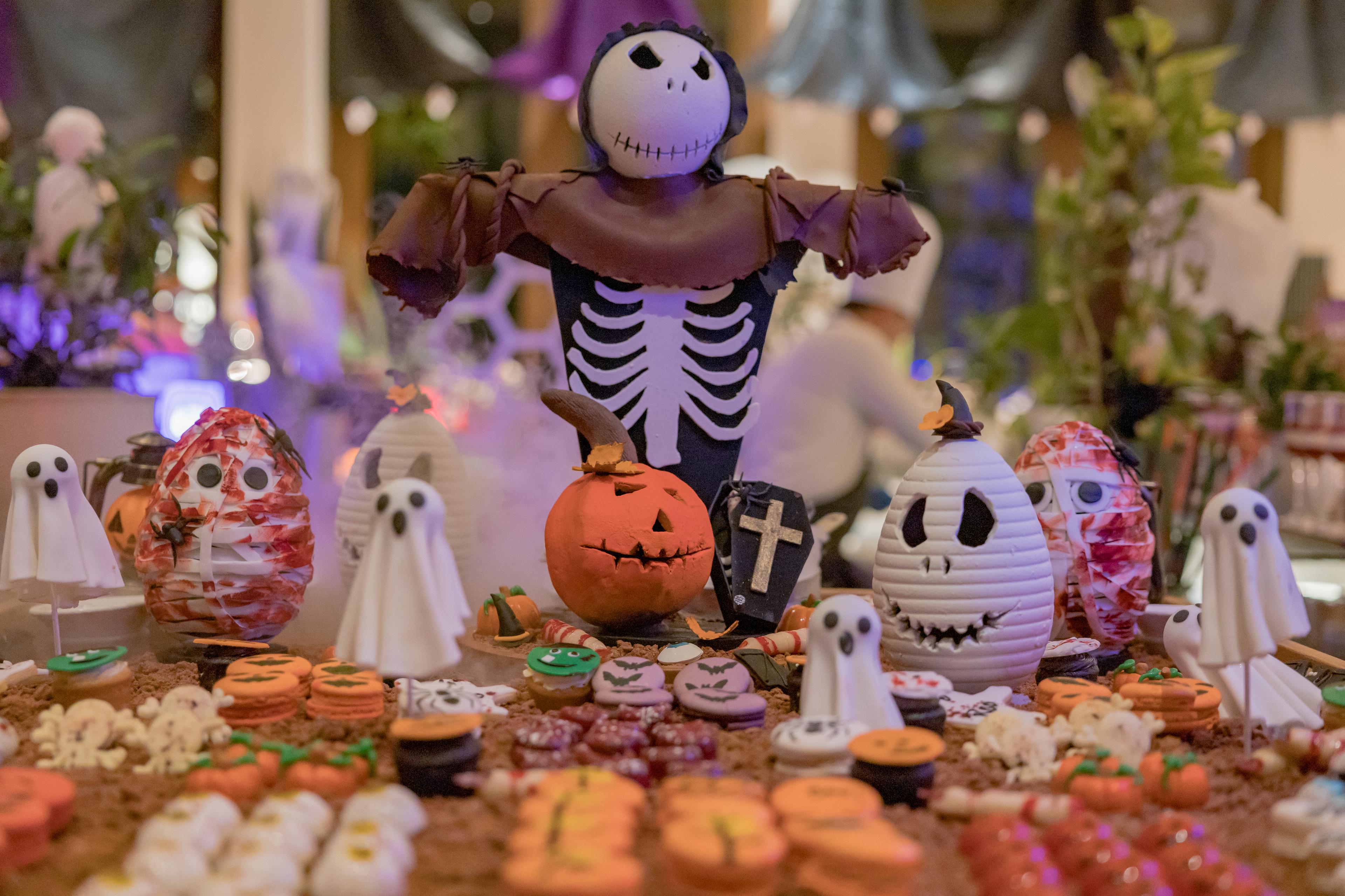 4-Halloween Buffet.jpg