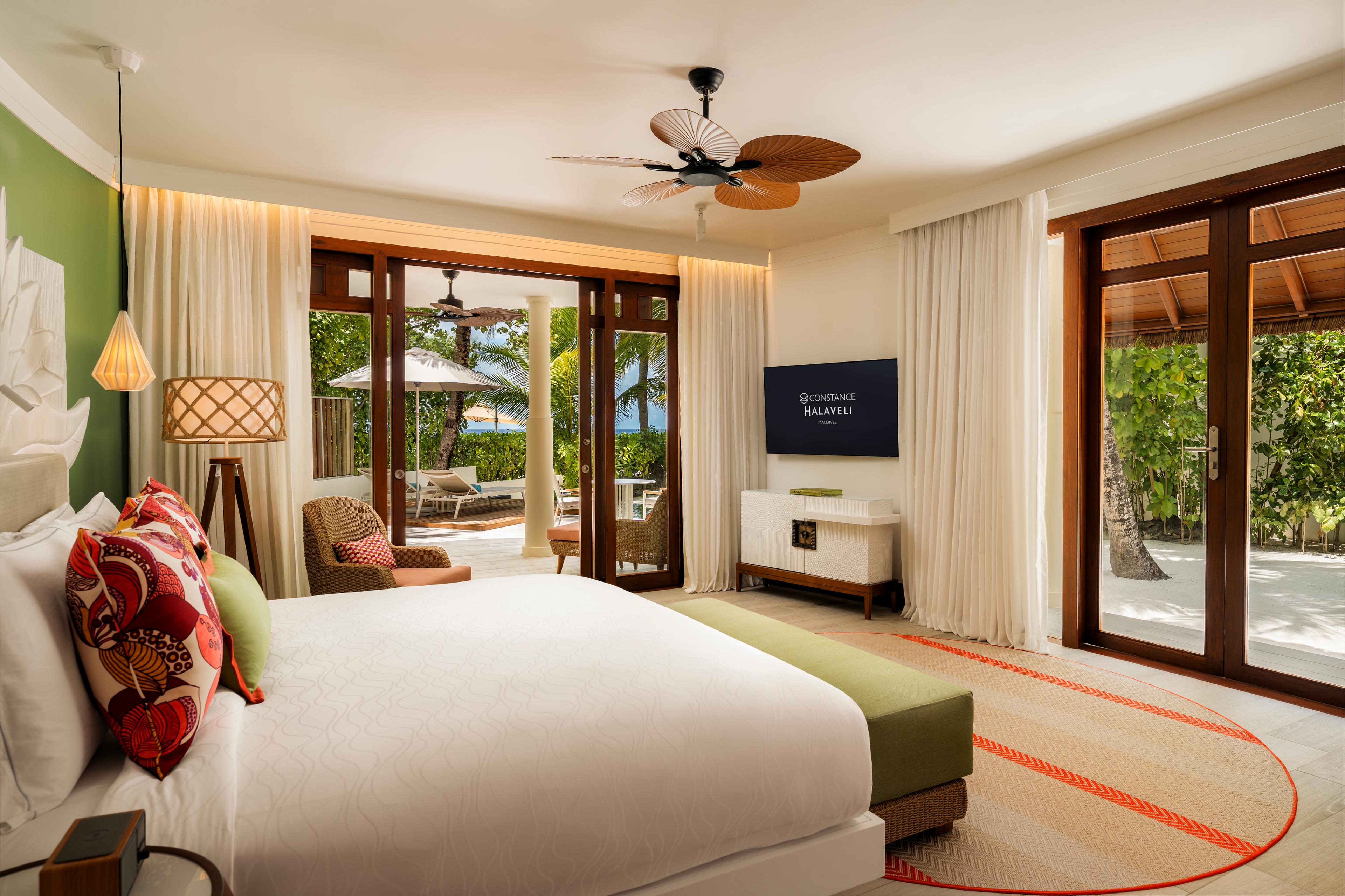 Constance-Halaveli-Maldives-OOFI-2026-Accommodation-Double_Storey_Beach_Villa-02.jpg